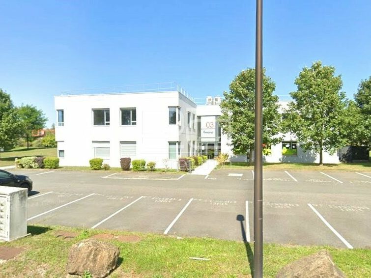 Location bureaux 342.5 m² divisibles à partir de 171.25 m²