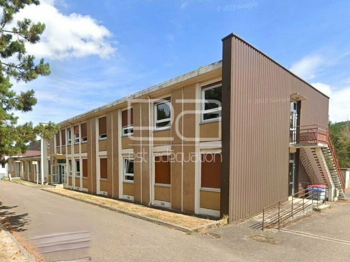 Location bureaux 135.5 m² non divisibles