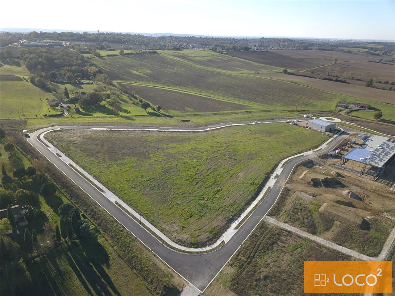 Vente terrain 12055.00 m² à DREMIL LAFAGE