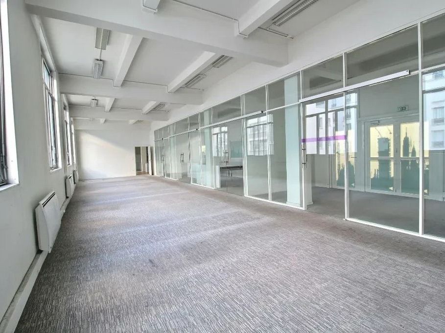 Location bureaux 392 m² divisibles à partir de 147 m²