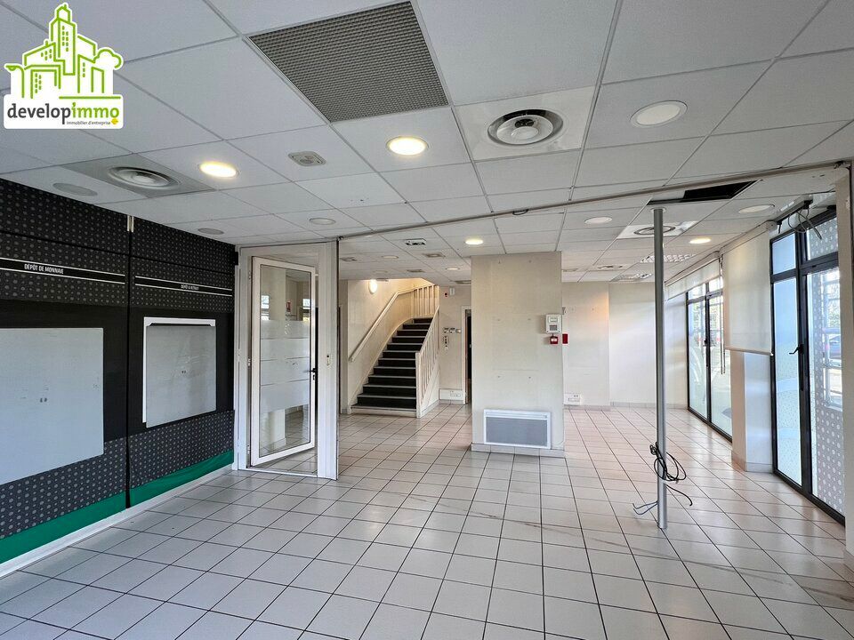 198 m² pour ce local professionnel en location à Caen