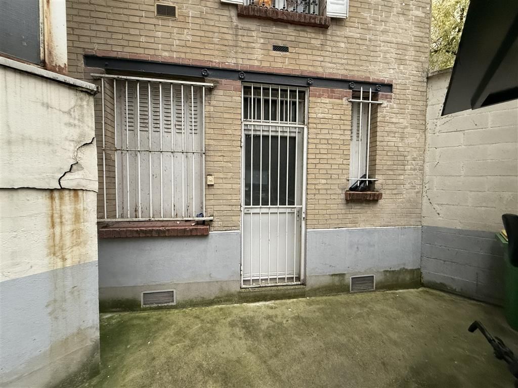 Location local commercial 48 m² non divisibles