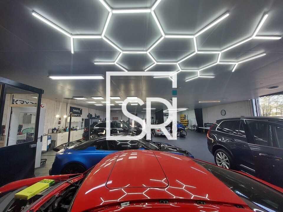 OPPORTUNITE A SAISIR - VENTE BATIMENT INDEPENDANT POUR INVESTISSEUR - Z. COMMERCIALE - 63800 COURNON D'AUVERGNE 