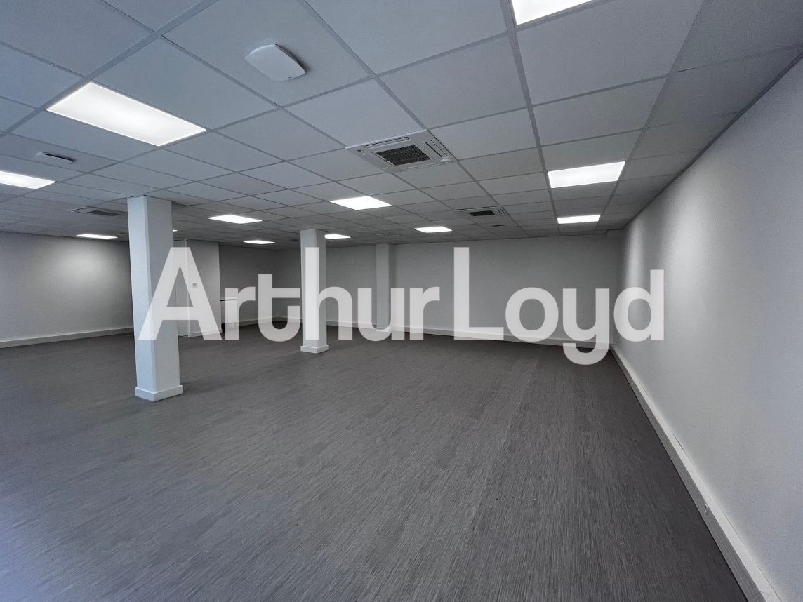 Location bureaux 122.00 m² à CAEN