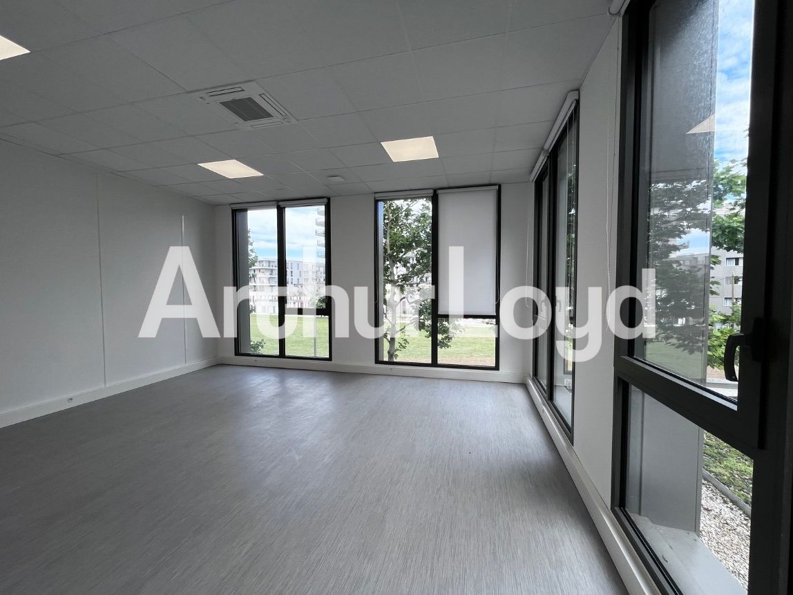 Location bureaux 122.00 m² à CAEN