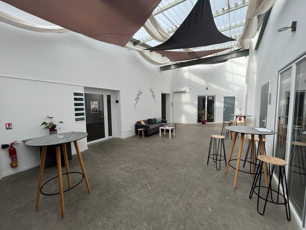 Location bureaux 34.00 m² à TRESSES