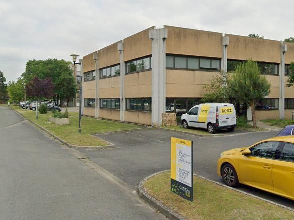 Location bureaux 114.00 m² à MERIGNAC