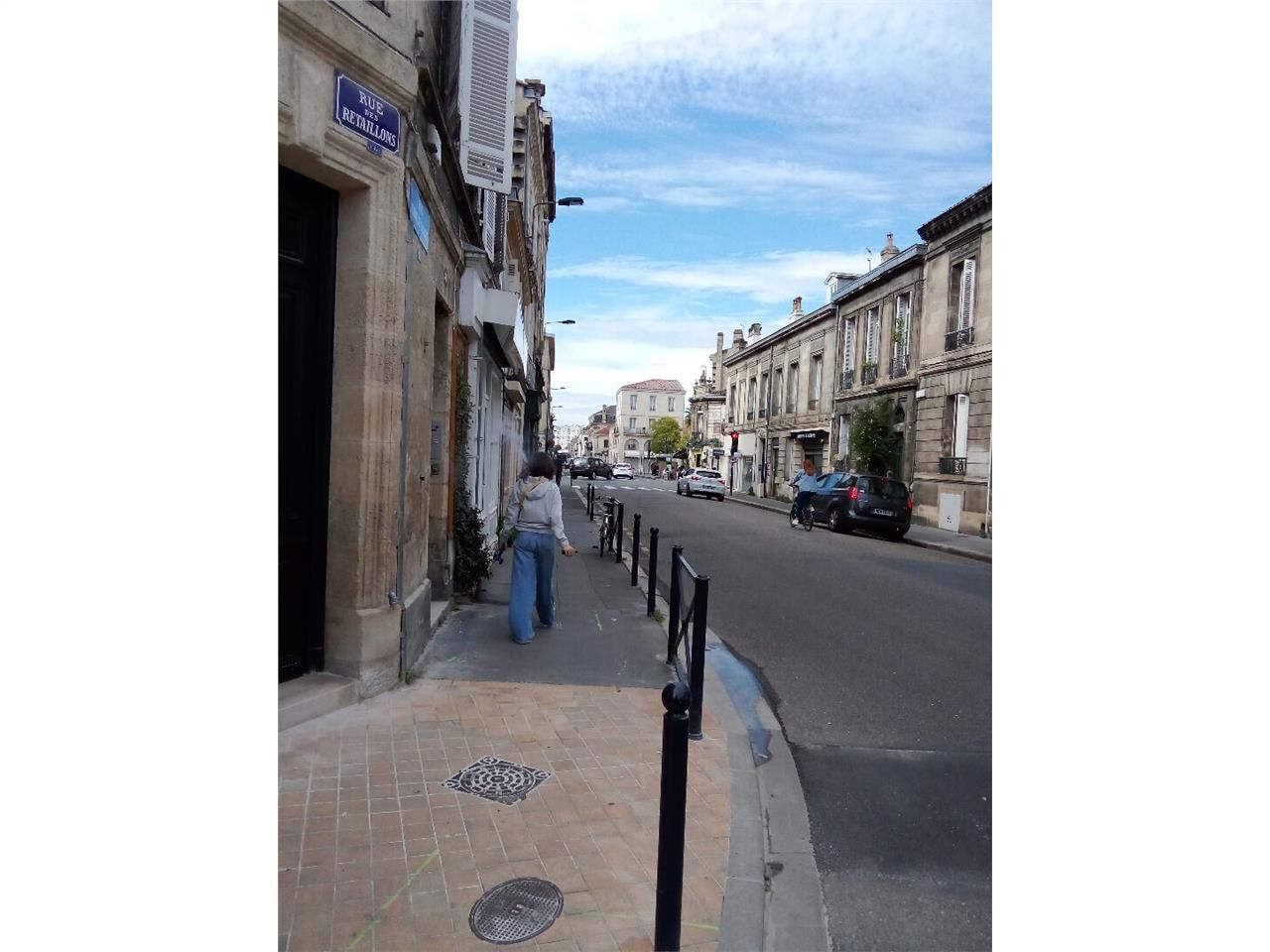 Location local commercial 37.00 m² à BORDEAUX