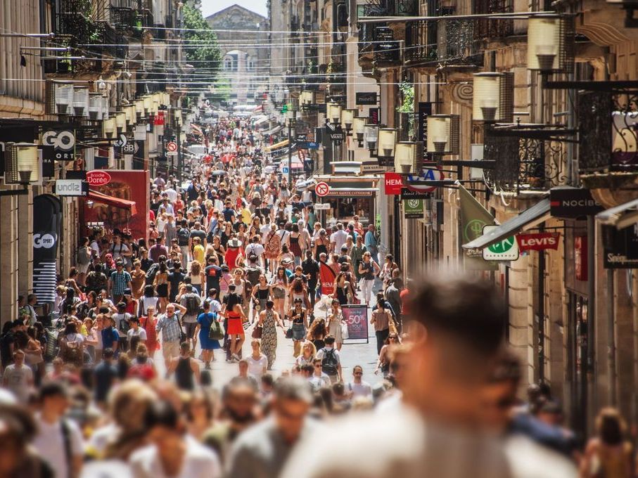 Location local commercial 35.00 m² à BORDEAUX