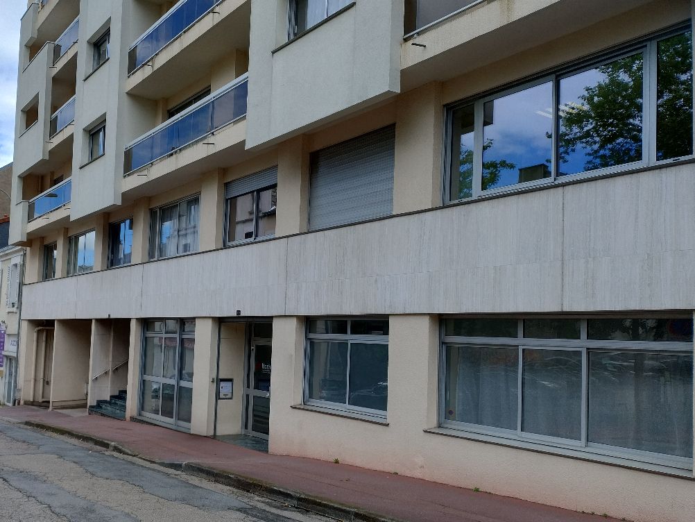 Location bureaux 114.00 m² à LIMOGES