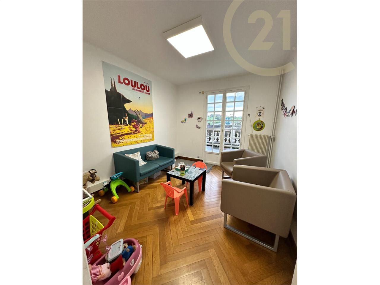 Location bureaux 139.00 m² à LONS LE SAUNIER