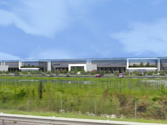 Location local 55000.00 m² à MONTBARTIER