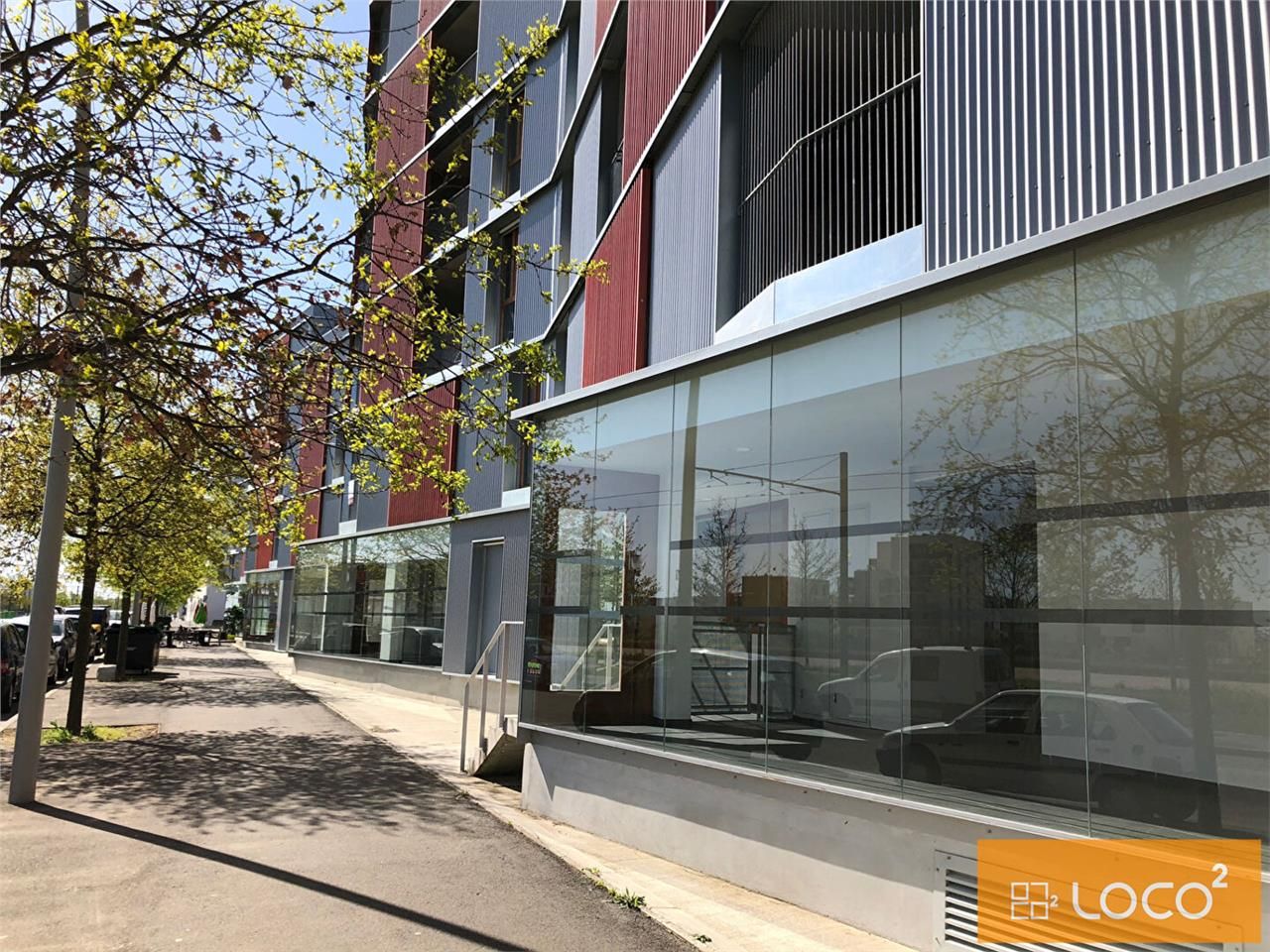 Vente local commercial 149.00 m² à BEAUZELLE