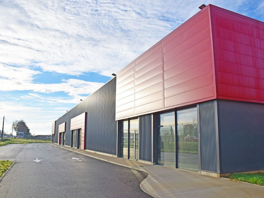 Location local commercial 936.00 m² à SAINT JORY