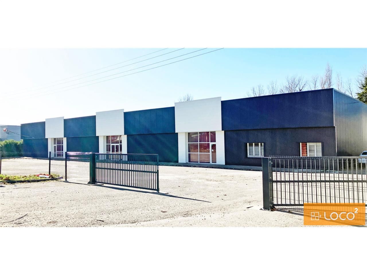 Location local commercial 356.16 m² à SAINT JORY