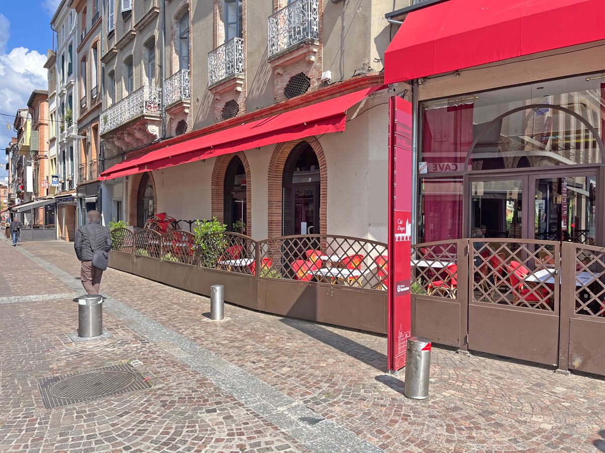 Vente local commercial 520.00 m² à MONTAUBAN