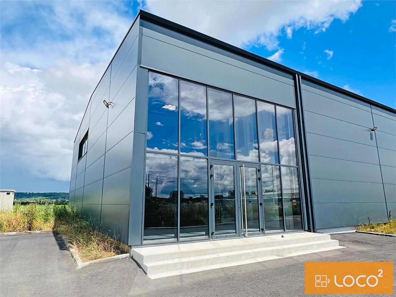 Location local 1720.00 m² à ONDES