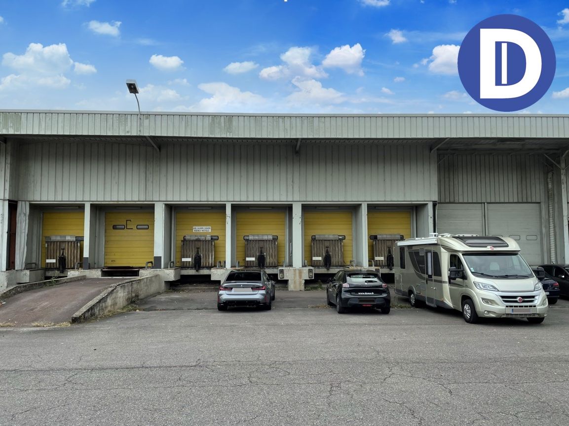 Location activites 560.00 m² non divisibles