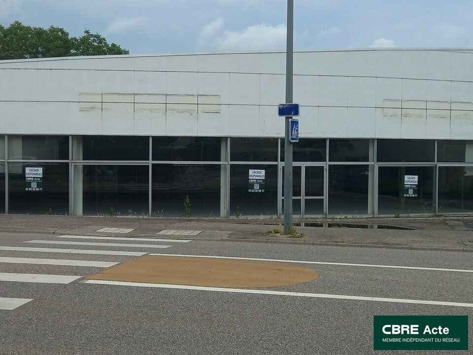 Location local commercial 1450.35 m² non divisibles