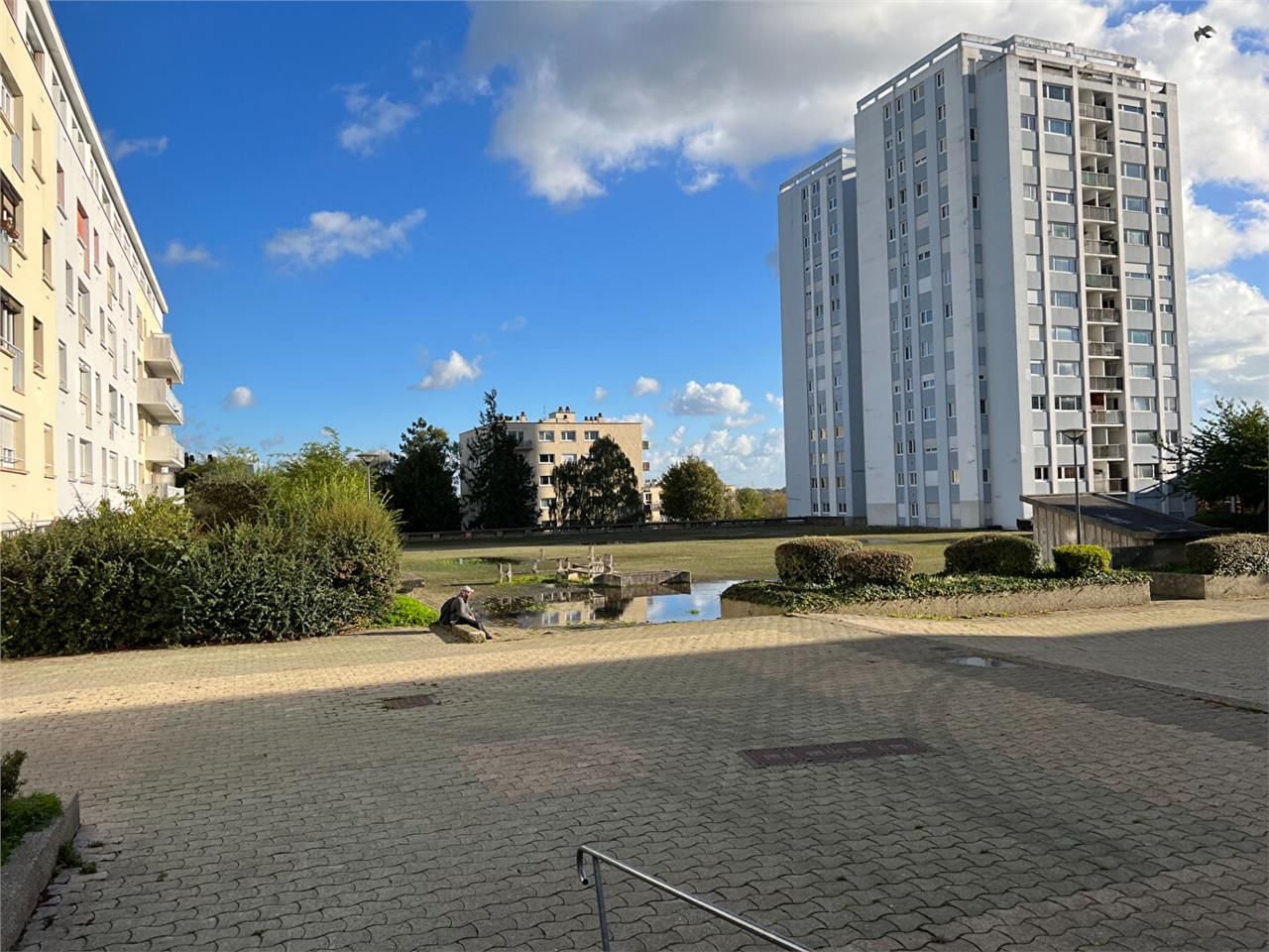 Vente bureaux 267.00 m² à HEROUVILLE SAINT CLAIR