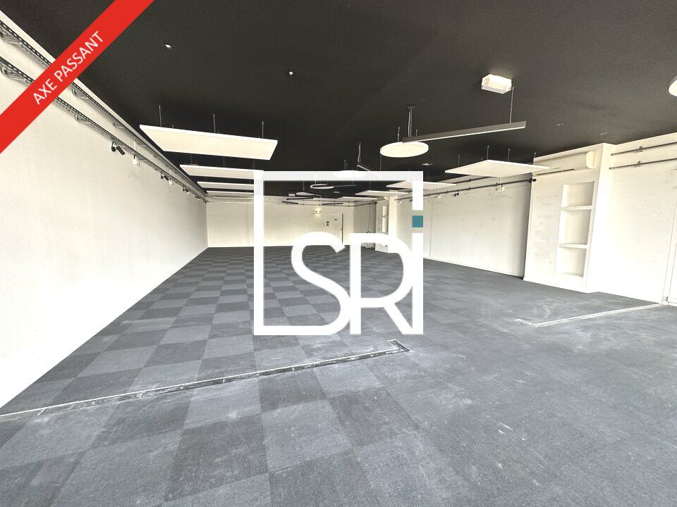 Location local commercial 224 m² non divisibles