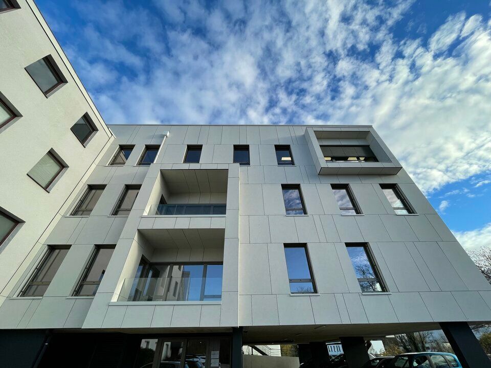 Vente bureaux 374.5 m² divisibles à partir de 41.3 m²