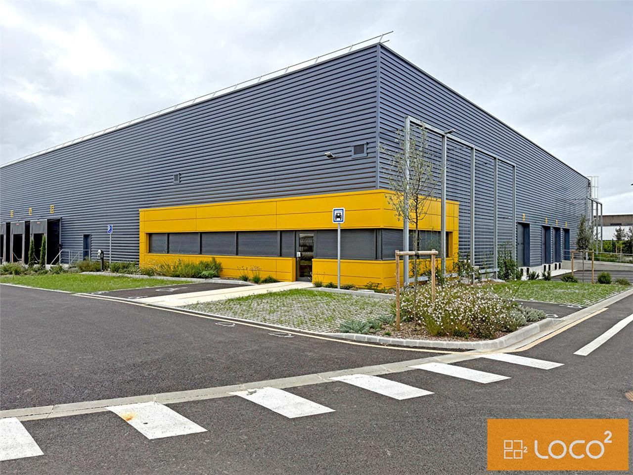 Location local 2238.00 m² à TOULOUSE