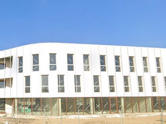 Location local commercial 820.00 m² à MURET