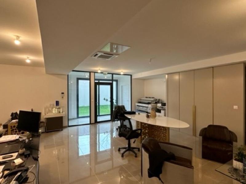 Location bureaux 105 m² non divisibles