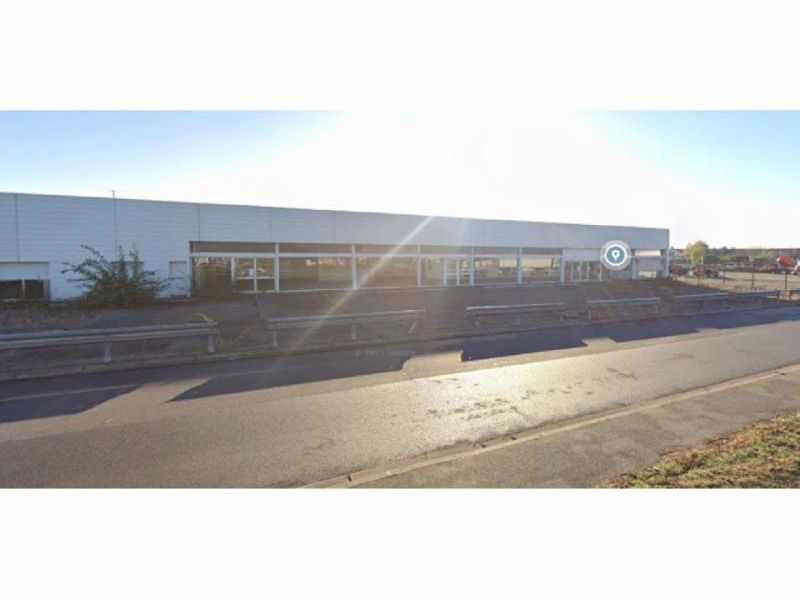 Location bureaux 2000 m² non divisibles