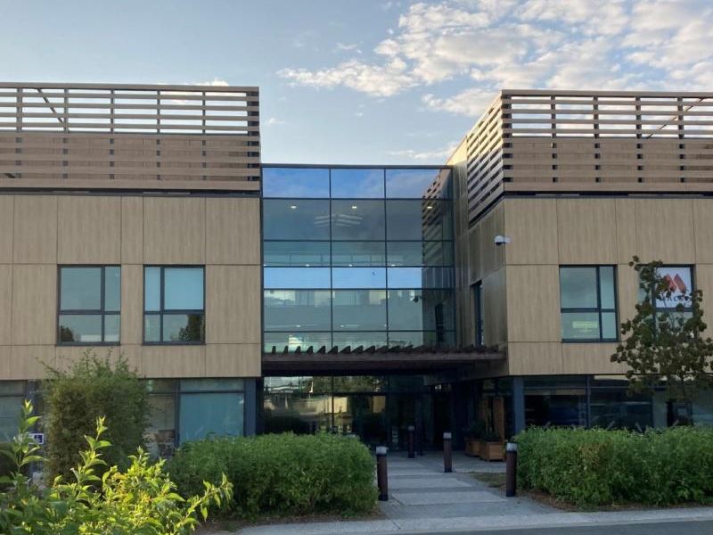 Location bureaux 70 m² non divisibles