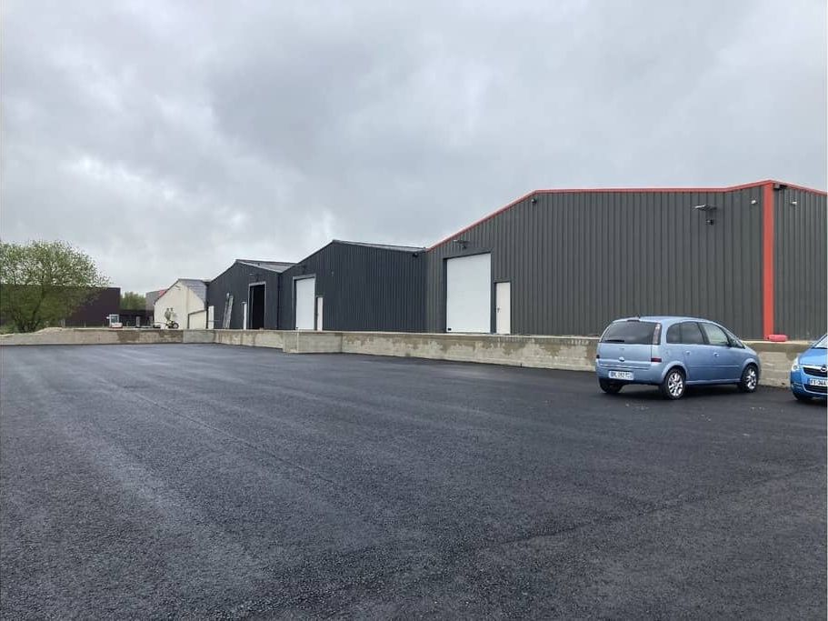 Location entrepôts 432 m² non divisibles
