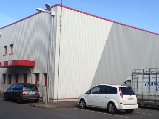 Location entrepôts 4700 m² divisibles à partir de 200 m²