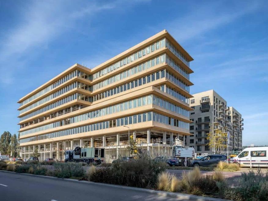 Vente bureaux 7500 m² divisibles à partir de 240 m²