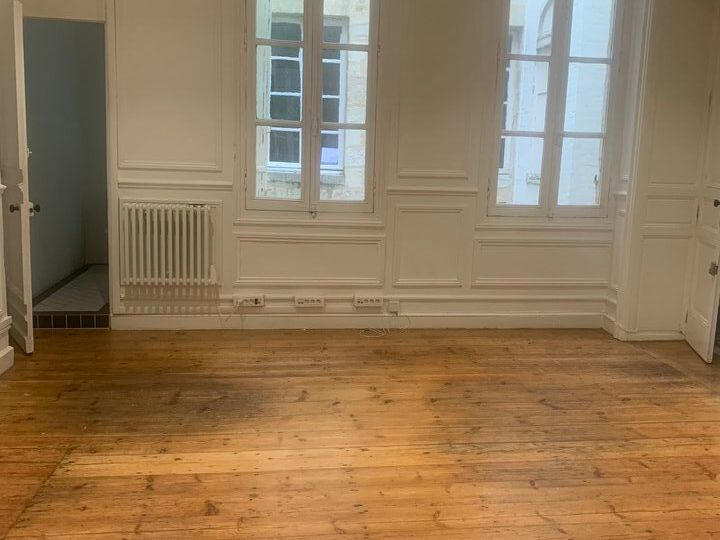 TRIANGLE D'OR - Bureaux à la location de 35 m²