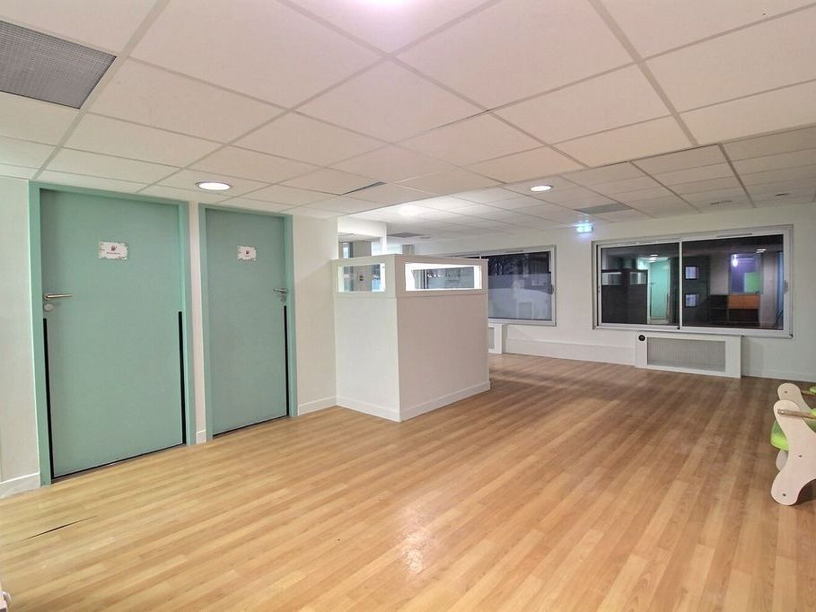 Location bureaux 97 m² non divisibles