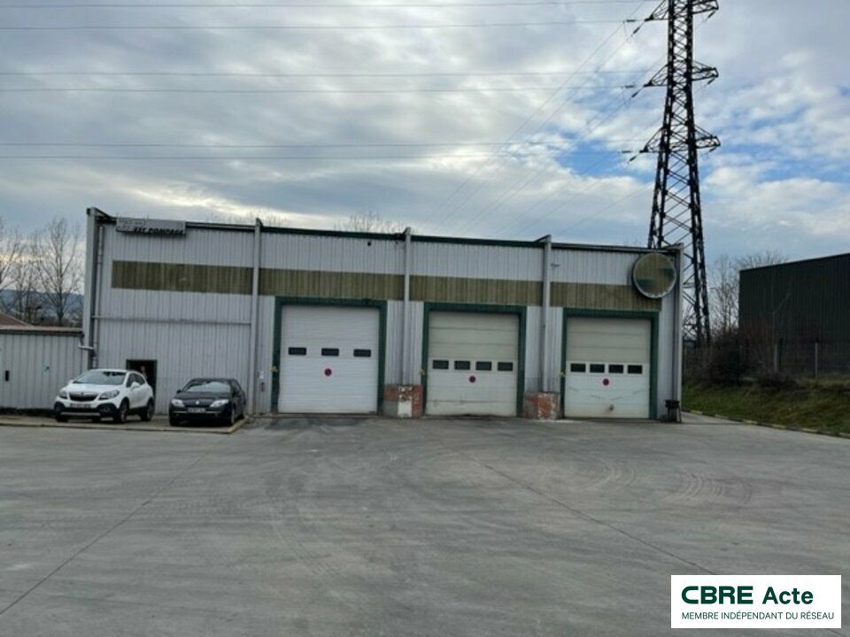 Vente local d''activites 462 m² non divisibles