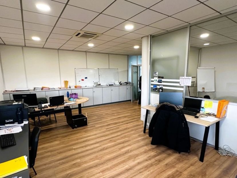 Location bureaux 150 m² à La Fouillouse