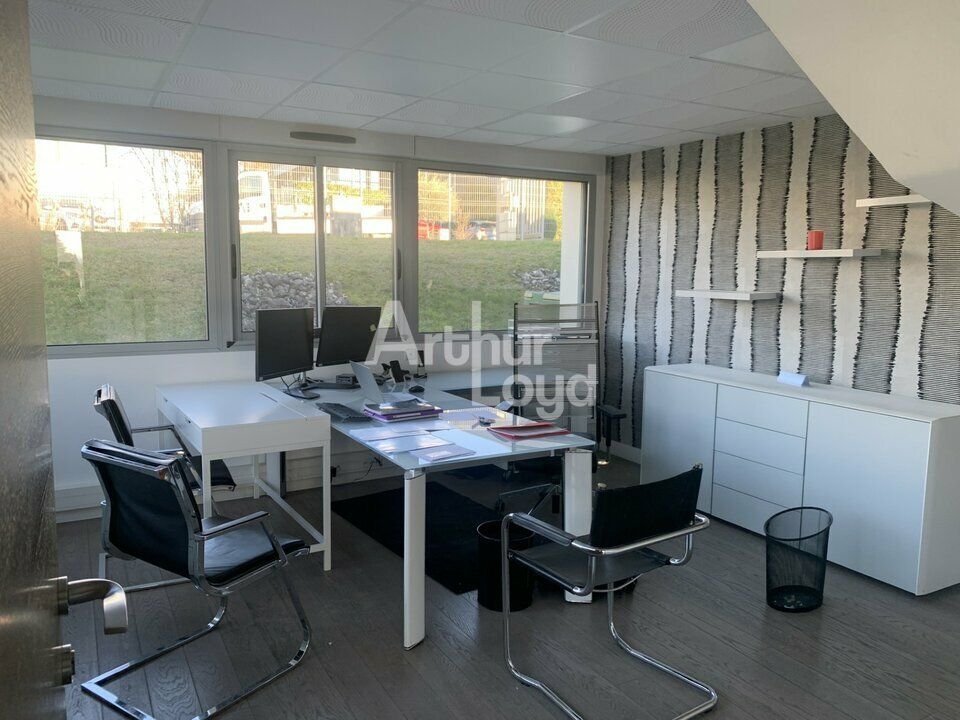 Vente local d''activites 430 m² non divisibles