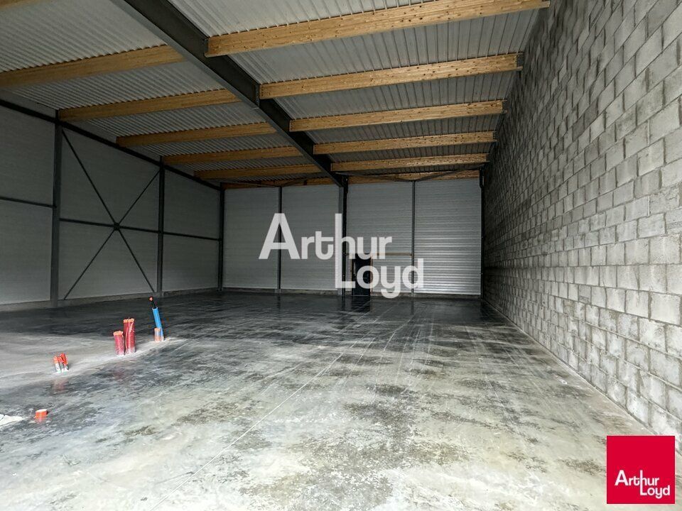 LOCAL D'ACTIVITE NEUF A 10 MINUTES DE RENNES - ACCES DIRECT A L'A84