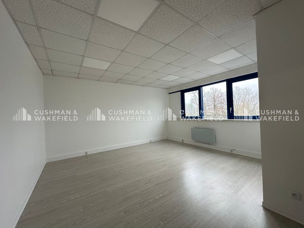 Vente bureaux 136 m² divisibles à partir de 61 m²