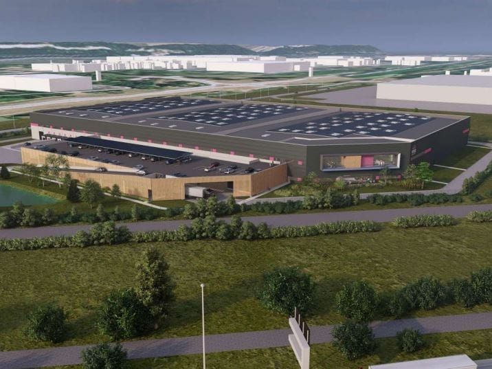 Location entrepôts 6500 m² non divisibles