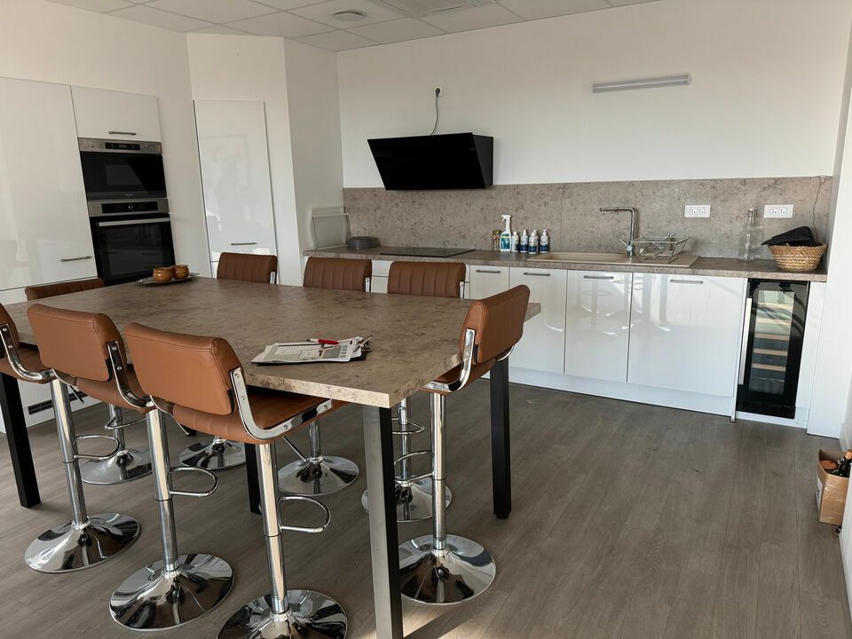 CINQ MARS LA PILE LOCAL A VENDRE 903 M² PARFAIT ETAT TERRAIN EXTENSION