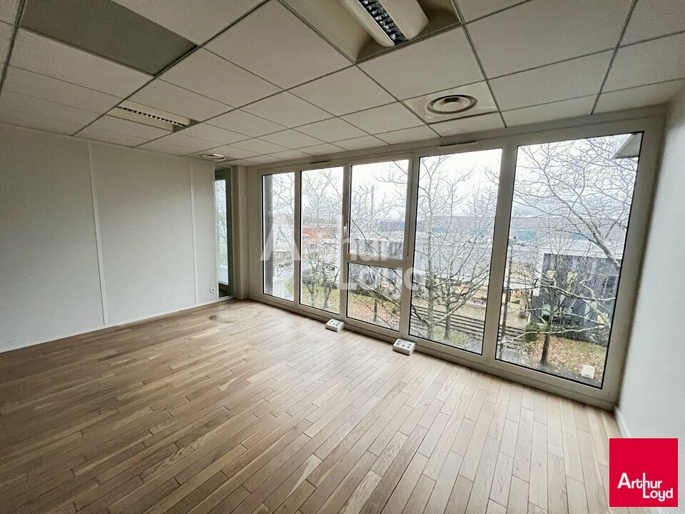 CESSON SEVIGNE - BUREAUX A LA LOCATION - 306m²