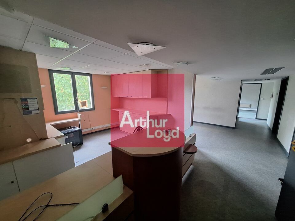 Vente bureaux 141 m² non divisibles