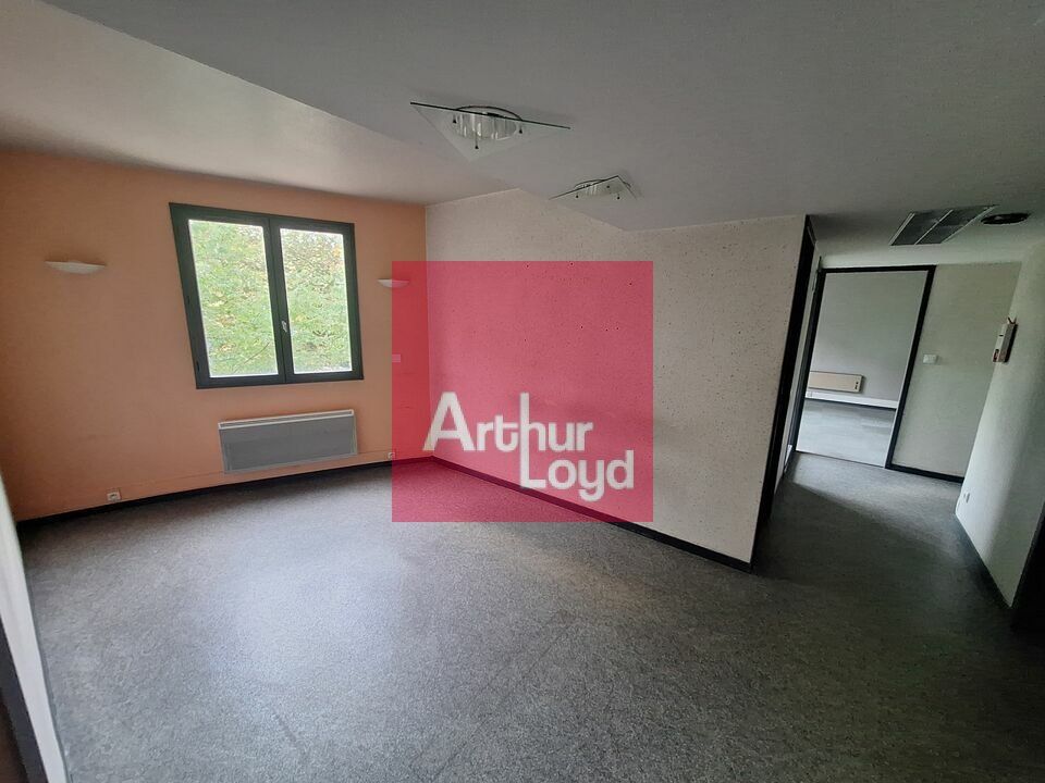 AUBIERE BUREAUX 141M² A VENDRE