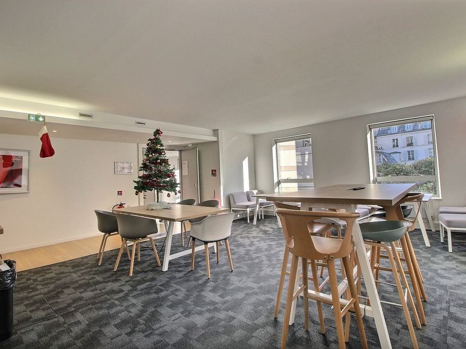 Location bureaux 801 m² divisibles à partir de 136 m²