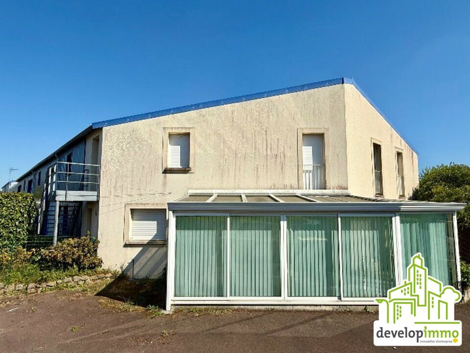 Location local d''activites 90 m² non divisibles