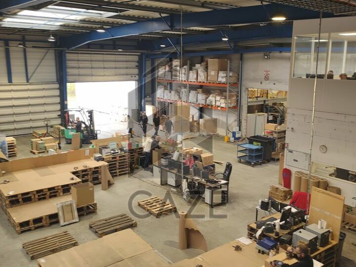 Vente local d''activites 3208 m² non divisibles