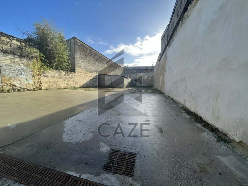 Location local d''activites 332 m² non divisibles